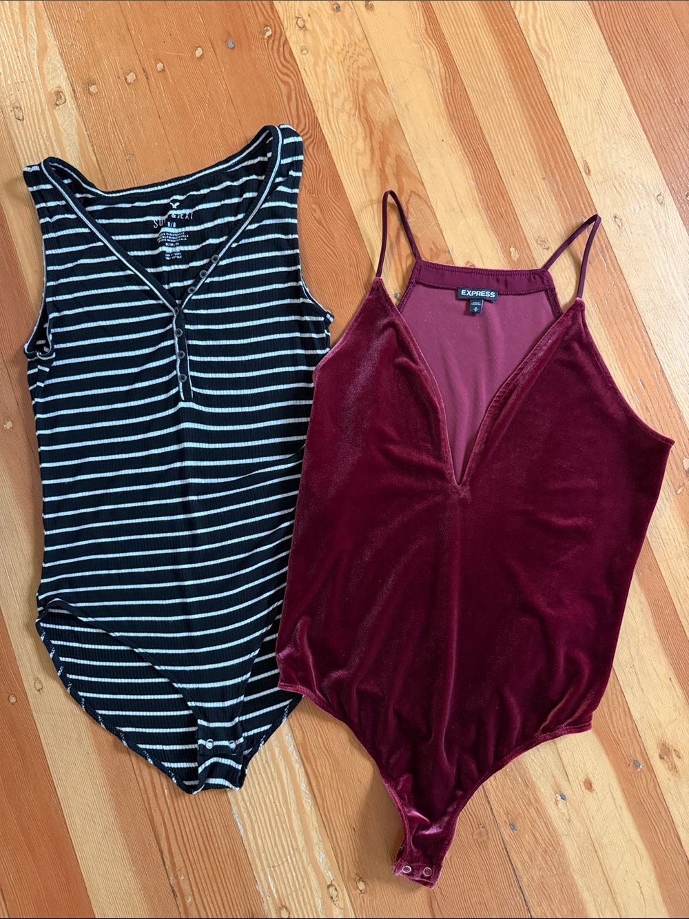 Lot of 2 Bodysuits Express American Eagle Medium